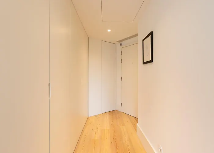 Chic 1-br Flat In Award-winning Building Apartment Porto