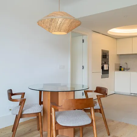 Апартаменты Chic 1-br Flat In Award-winning Building Порту