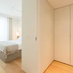 Chic 1-br Flat In Award-winning Building * Oporto